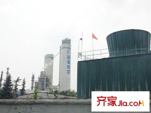 樹(shù)高威尼斯城化工廠