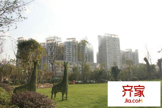 英酈莊園?曼城外景圖