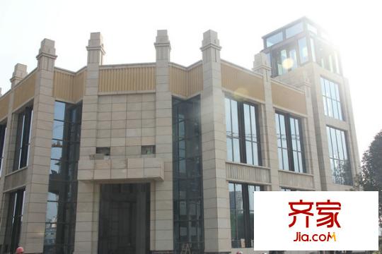 英酈莊園?曼城
