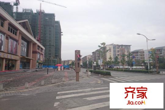 北川佳星商業(yè)廣場(chǎng)外景圖