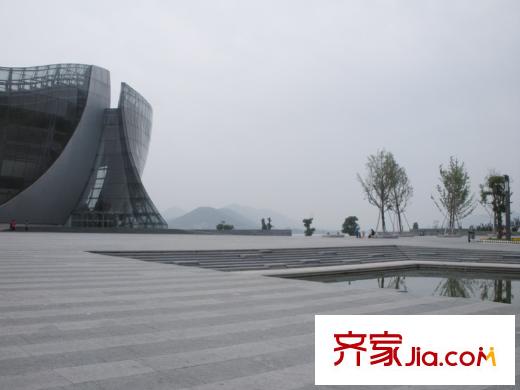萬悅城東600米云龍湖風(fēng)景區(qū)