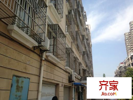 建都新村外景圖 