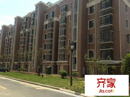 西歐龍城外景圖 