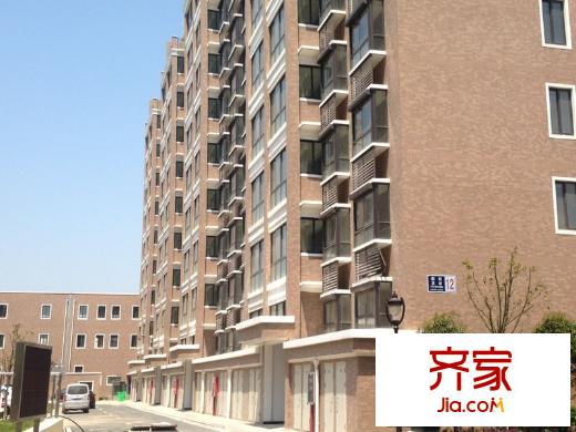 西歐龍城外景圖 