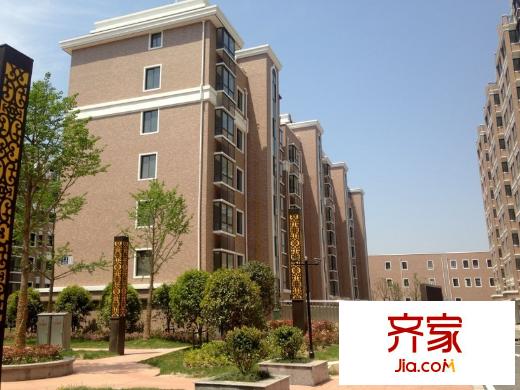 西歐龍城外景圖 