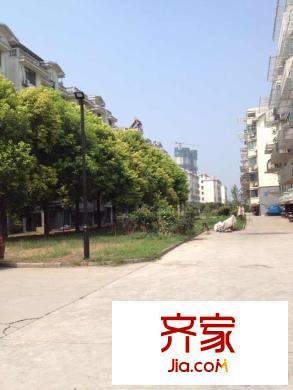 日新小區(qū)外景圖 