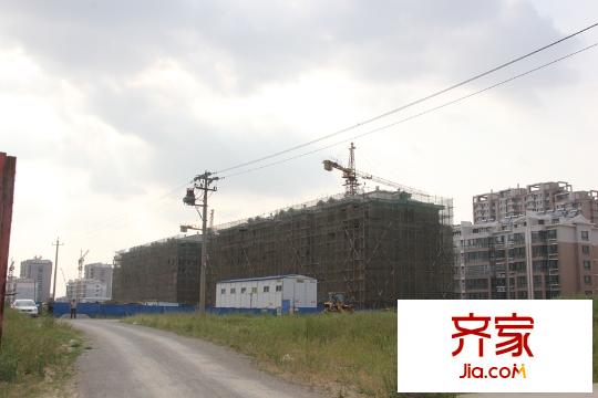 浞景馨園實(shí)景圖多層9/10#樓施工（2015-6-24）