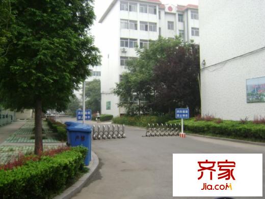 管委會(huì)宿舍外景圖 