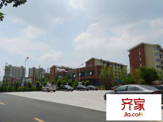 誠通香榭里外景圖8月項(xiàng)目最新實(shí)景圖（20120808）