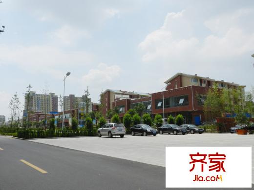 誠通香榭里外景圖8月項(xiàng)目最新實(shí)景圖（20120808）