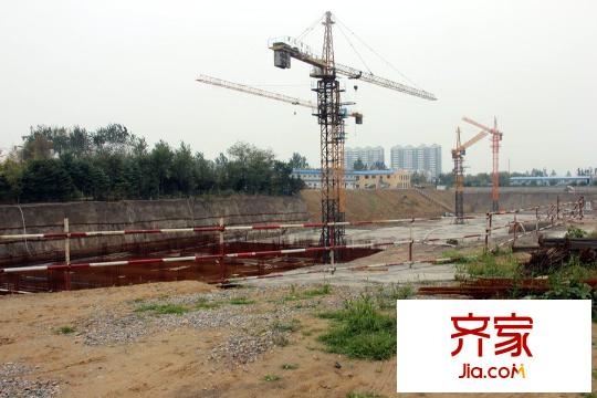 盛海第一園實(shí)景圖二期地基施工（2014-10-21）