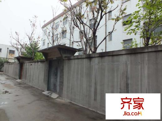 紡校宿舍外景圖