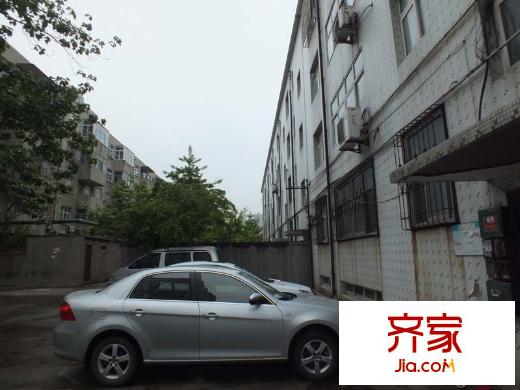 紡校宿舍外景圖