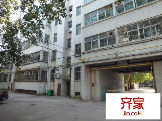 投資公司宿舍外景圖 小區(qū)內(nèi)景