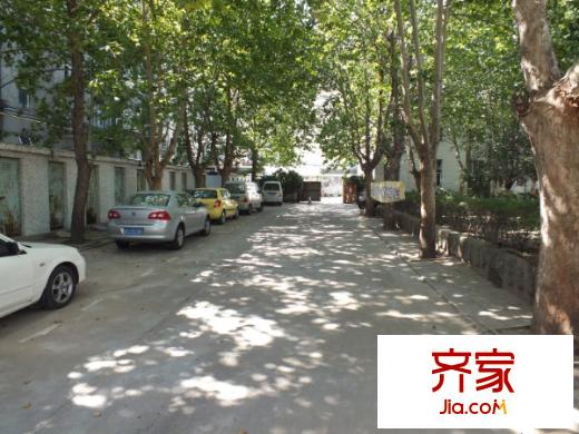 投資公司宿舍外景圖 小區(qū)內(nèi)景