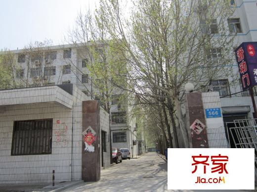 一職專宿舍外景圖  （20140408）