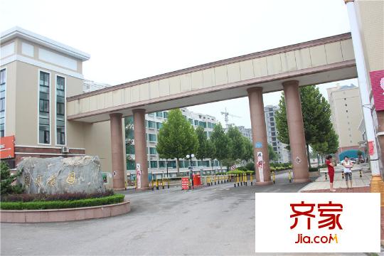 科潤順河帝景小區(qū)大門（2015-8-11）