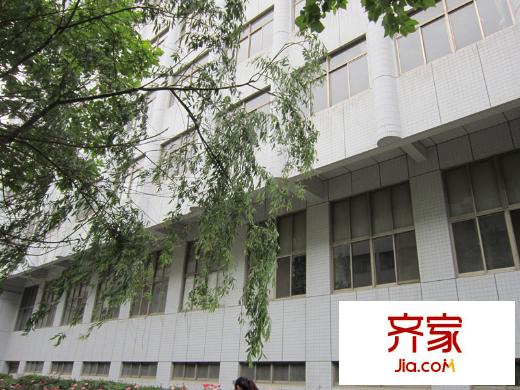中級法院宿舍外景圖