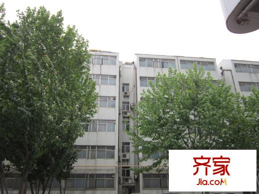 中級法院宿舍外景圖