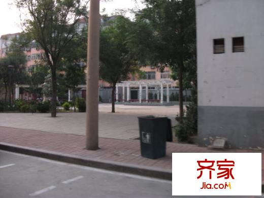 臥龍社區(qū)外景圖