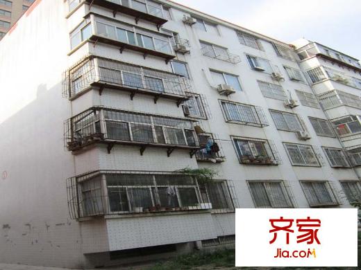 東航宿舍外景圖