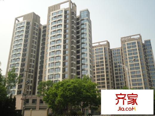 魯鴻37°實景圖1/2號樓現(xiàn)房（2014-07-05）