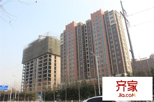 東城新華風(fēng)景實景圖寫字樓及10#高層進(jìn)度（2015-03-11）