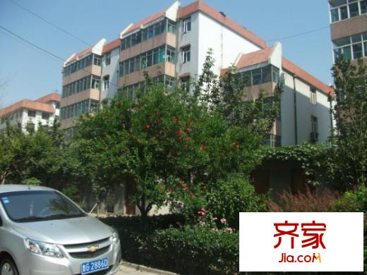早春園小區(qū)外景圖小區(qū)外景