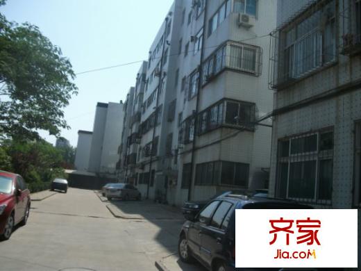 早春園小區(qū)外景圖