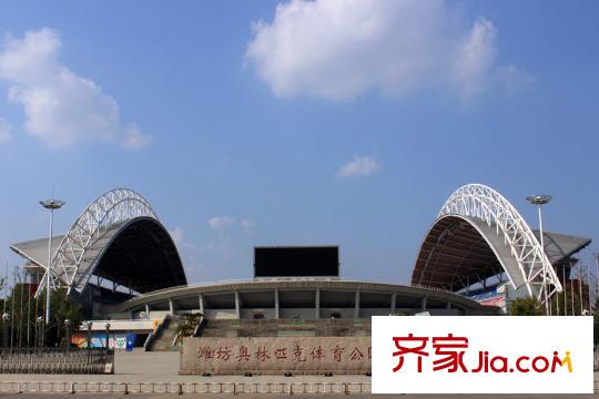 在鑒瀾花語岸項目南1800米奧體中心