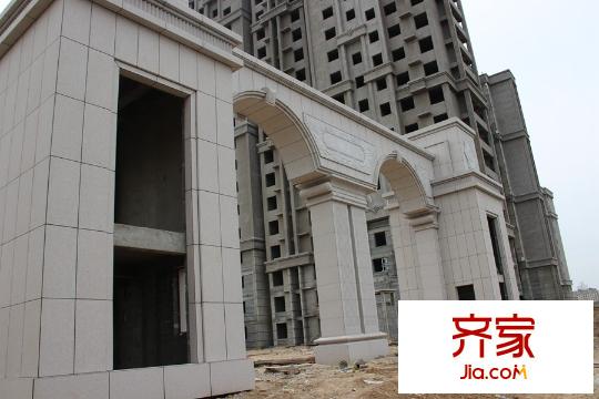南金奧林星城小區(qū)大門施工（2015-5-26）