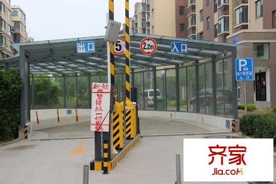 華安錦繡櫻園地下停車場（2015-5-11）