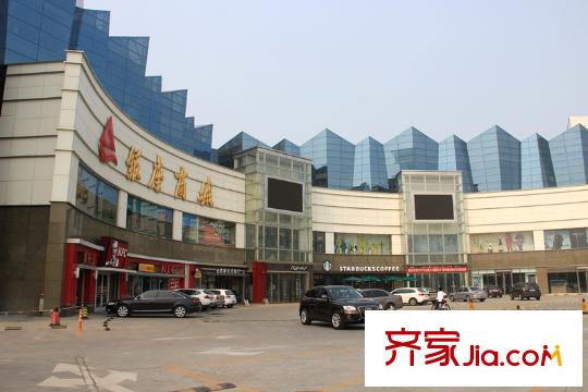 九龍華府向北約1000米銀座商城