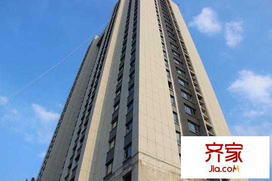 宜嘉家園高層1號樓近景仰視圖（2015-10-28）