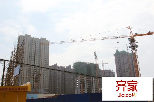 泰華曼哈頓高層主體施工（2015-08-26）