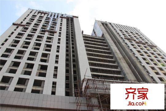 恒易寶蓮金融中心寶蓮大廈外立面進度（2015-09-23）