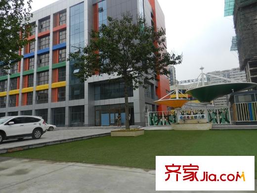 富氏壹號公館西10米博苑實(shí)驗(yàn)幼兒園