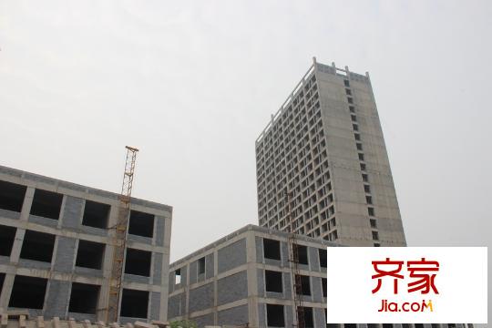 盛鴻國際高層B座主體施工（2015-9-25）