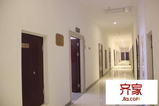 濰坊萬(wàn)達(dá)廣場(chǎng)7號(hào)樓走廊（2015-9-18）