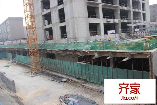 東鼎國際商務(wù)樓底層施工（2015-9-18）