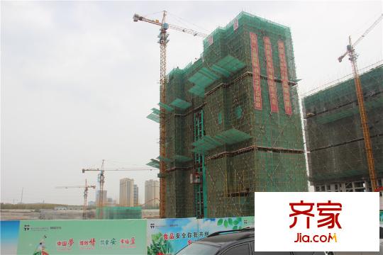 九州方圓國際高層8號(hào)樓主體已建至18層（2015-11-05）