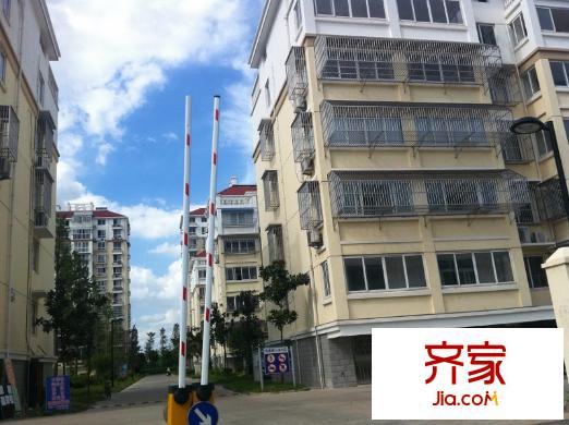 綠茵河畔外景圖 