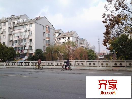 北濠順?biāo)鞓峭饩皥D 