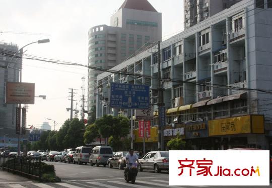 藏瓏項目周邊路段