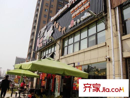 文華名邸小區(qū)底商快餐店