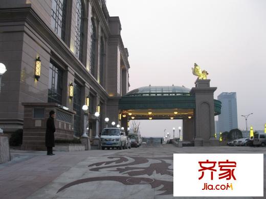 金石國際大酒店入口門廊（2011-01-28）