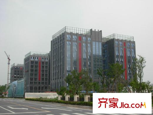 潤華國際中心800米處的創(chuàng)業(yè)外包服務中心20100513