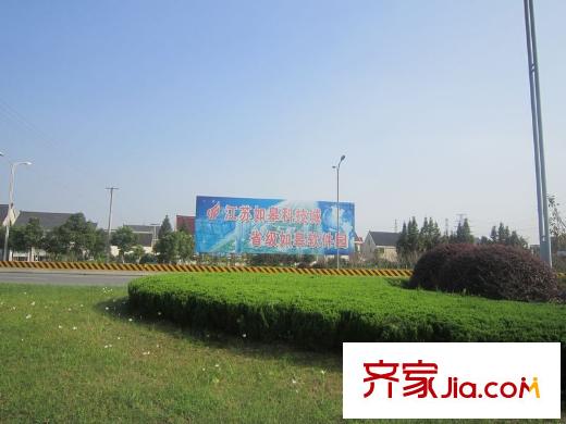 御龍灣周圍100米的軟件園廣告牌