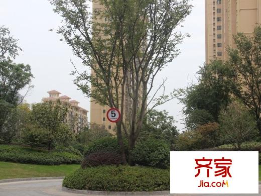 德誠翰景園小區(qū)實景（20131031）