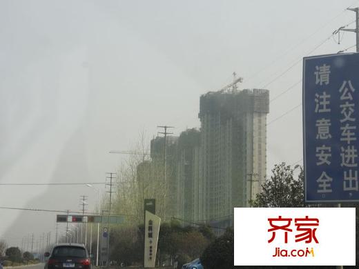 金科城高層遠(yuǎn)觀（2013-12-24）